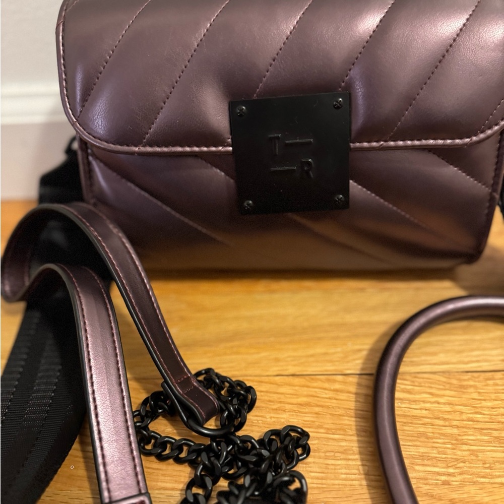 Think Royln Luxe Odeon Handbags - Red